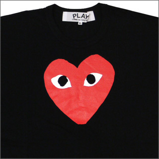 CDG black tee Red Heart